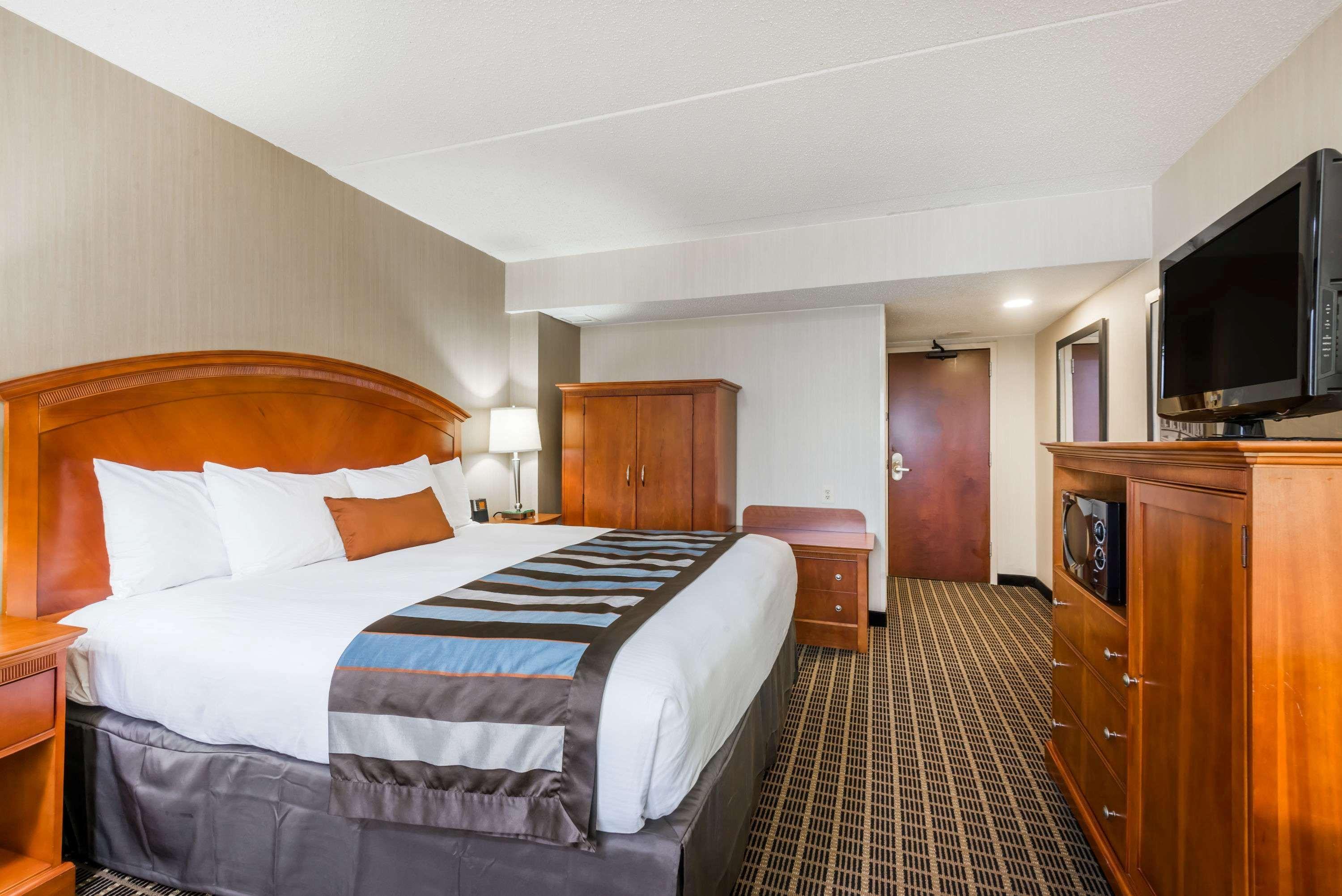 Hotel Wingate By Wyndham Springfield Extérieur photo